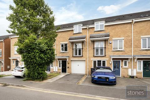 3 bedroom terraced house for sale, Coleridge Way, Borehamwood, Hertfordshire, WD6