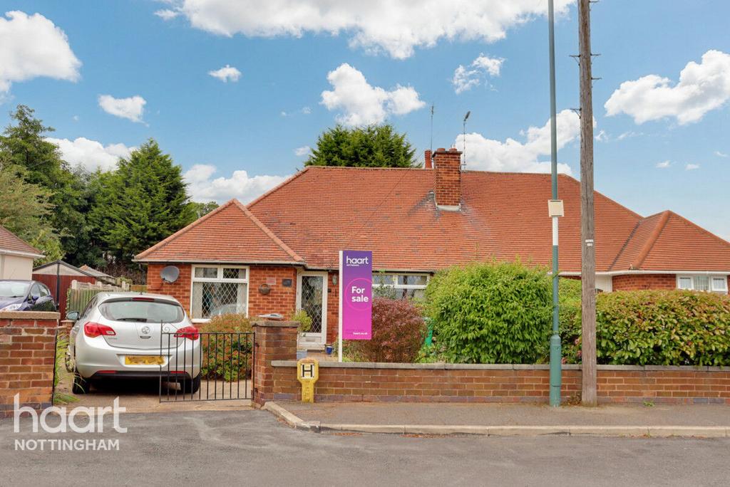 Greenwich Avenue, Basford 2 bed semidetached bungalow for sale £210,000