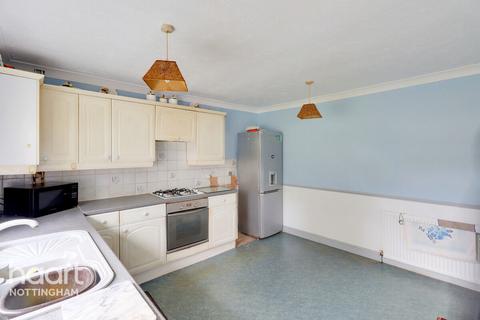 2 bedroom semi-detached bungalow for sale - Greenwich Avenue, Basford