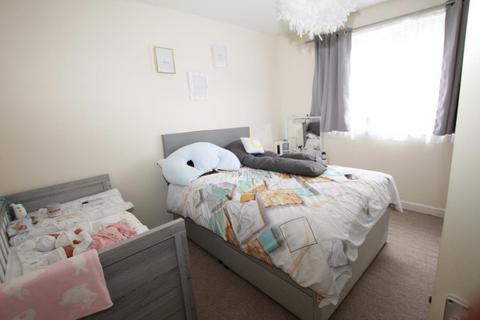 2 bedroom flat to rent, KENTON, KENTON