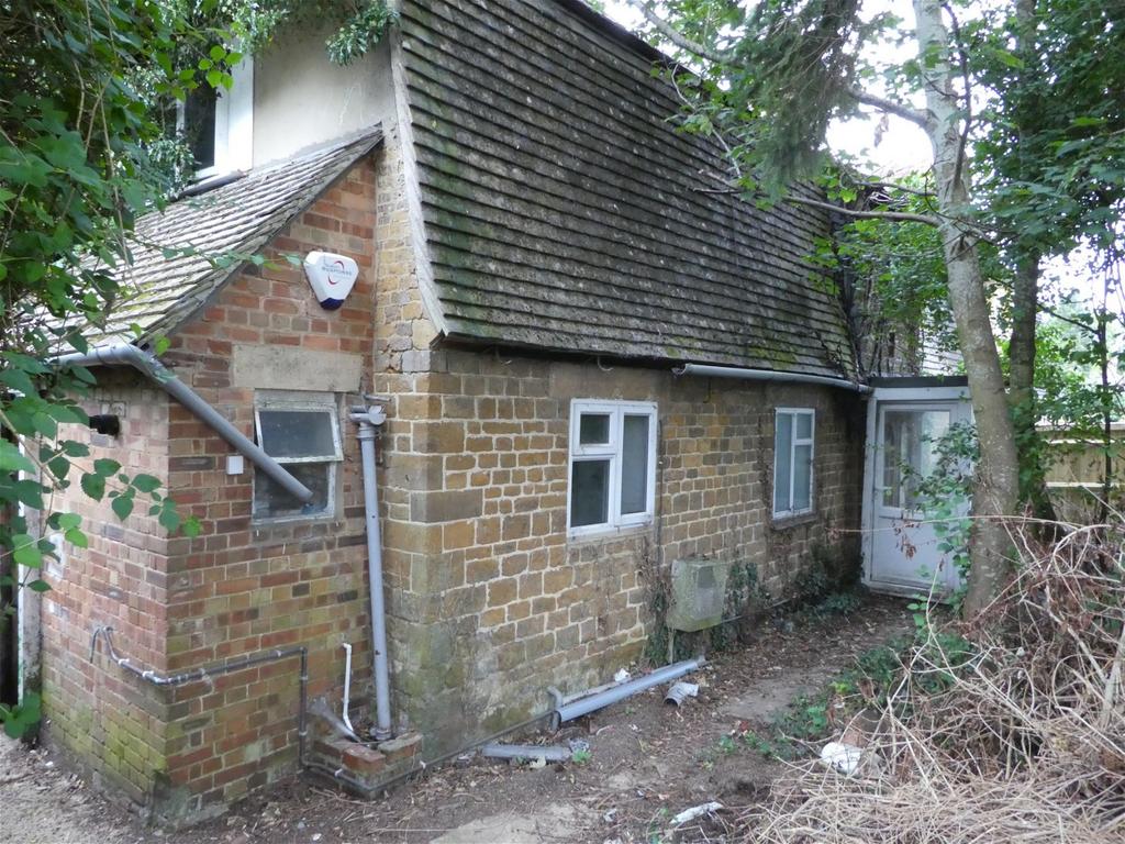 Walton Close, Bodicote 3 bed semidetached house for sale £275,000