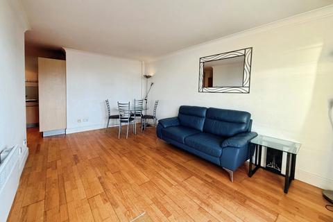2 bedroom flat to rent, Merchants Quay, East Street, Leeds, West Yorkshire, LS9