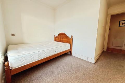 2 bedroom flat to rent, Merchants Quay, East Street, Leeds, West Yorkshire, LS9