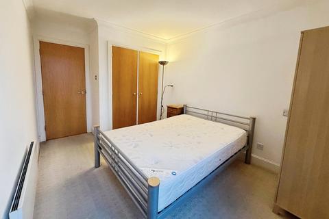 2 bedroom flat to rent, Merchants Quay, East Street, Leeds, West Yorkshire, LS9