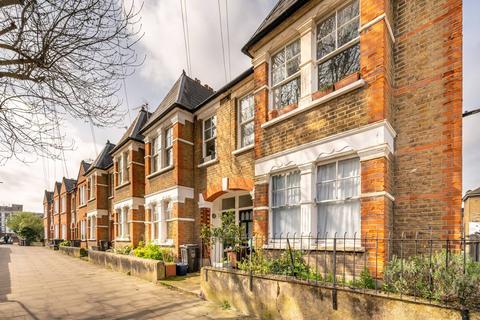 77 Church Walk, London, N16 8QR