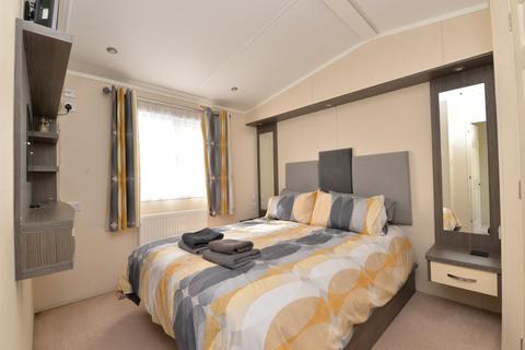 2 bedroom park home for sale, Shorefield Country Park, Downton, Lymington, Hampshire, SO41