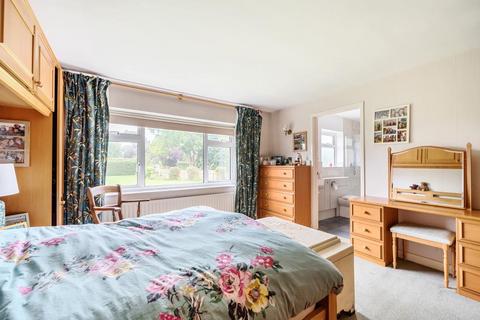 4 bedroom detached bungalow for sale, Brize Norton Road,  Minster Lovell,  OX29