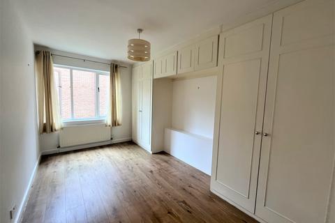 1 bedroom flat to rent, Widmore Road, Bromley, Kent, BR1