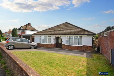 10 Lee Gardens Avenue, Hornchurch, RM11 3BA