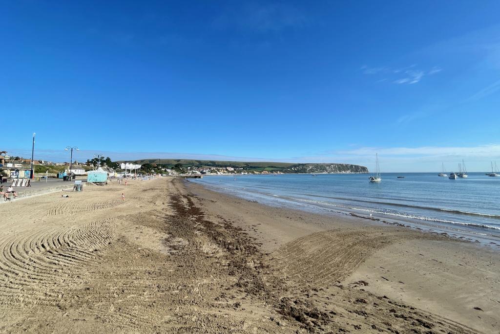 Location   50m from Swanage Beach