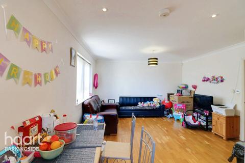 2 bedroom flat for sale, 751-753 Cranbrook Road, Gants Hill