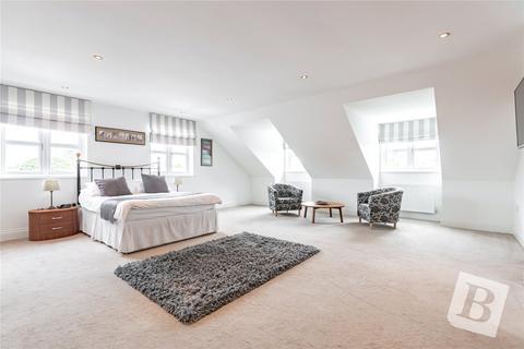 323 Corbets Tey Road, Upminster, RM14 2DF