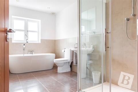 323 Corbets Tey Road, Upminster, RM14 2DF