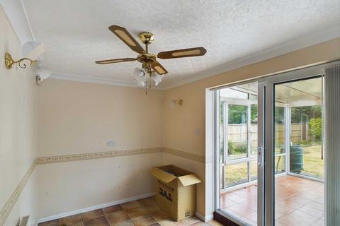 21 Caves Lane, Bedford, MK40 3DW