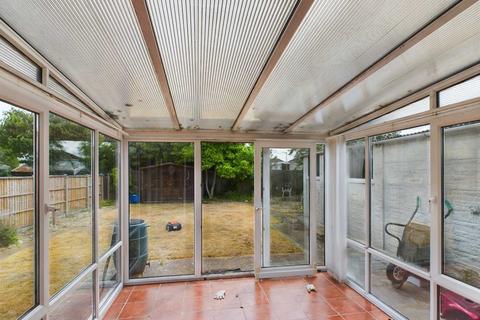 21 Caves Lane, Bedford, MK40 3DW