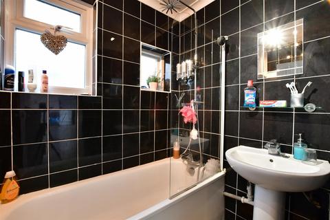 21 Queens Road, Gravesend, DA12 5JP