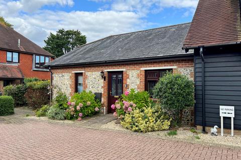 2 bedroom semi-detached bungalow for sale, Wellington Court, Fernhill Lane, New Milton, Hampshire. BH25 5ST