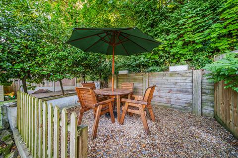 128 Brighton Road, Godalming, GU7 1PL