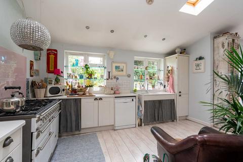 19 Longfield, Hemel Hempstead, HP3 8HN