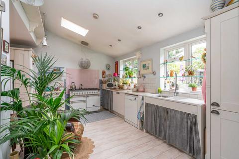 19 Longfield, Hemel Hempstead, HP3 8HN