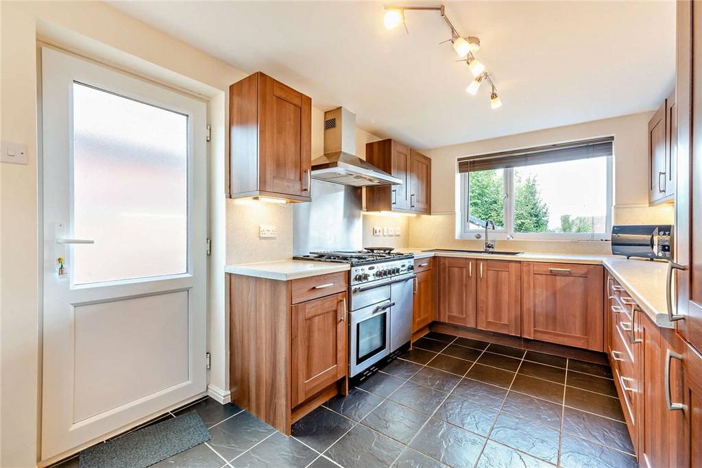Croft Road, Newbury, Berkshire, RG14 3 bed semidetached house for sale