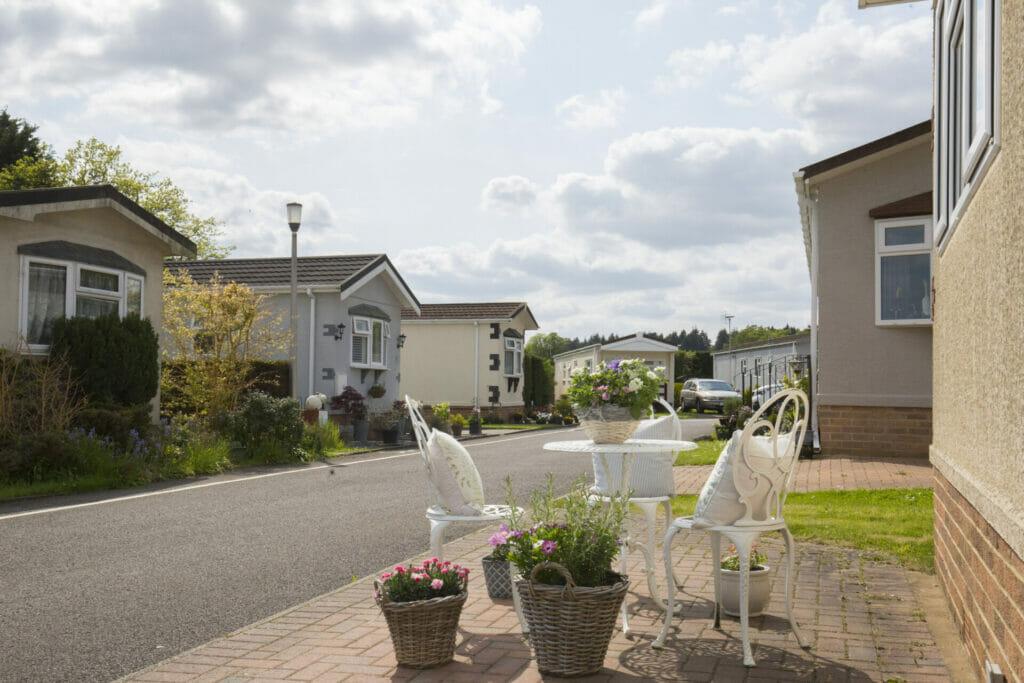 Rose Park, Addlestone KT15 2 bed property £130,000