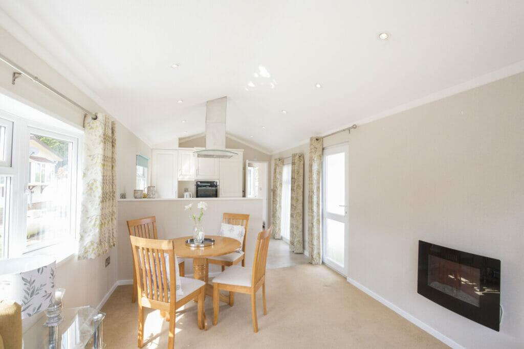 Rose Park, Addlestone KT15 2 bed property £130,000