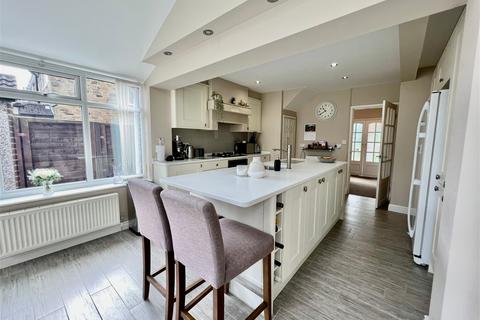 6 Knights Croft, Wetherby, LS22 7TJ
