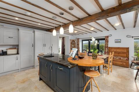 5 bedroom country house for sale - Carperby, Leyburn