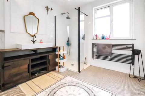 98 Rushdene, London, SE2 9RU