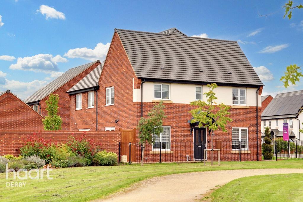 Tutbury Avenue, Littleover 3 bed semidetached house for sale £290,000