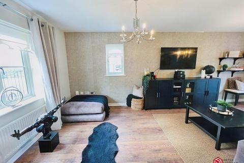 59 Glamorgan Green, Llandarcy, Neath, SA10 6FA