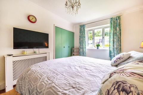 2 bedroom flat for sale, Farmoor,  West Oxford,  OX2