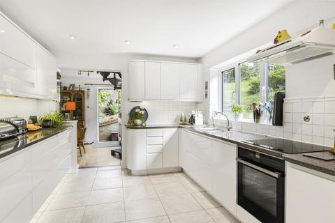 5 Badgers Way, Marlow, SL7 3QU