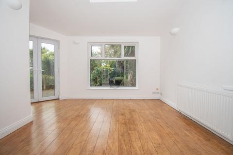3 bedroom semi-detached house for sale, The Avenue, Broughton Astley