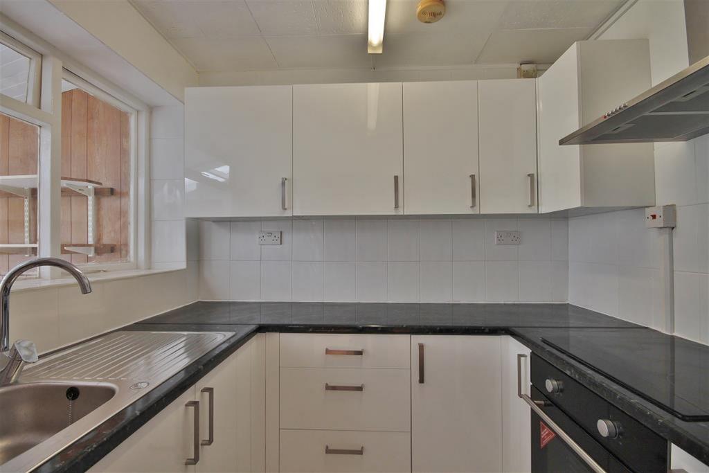 Clive Road, Oxford, Oxford... 3 bed terraced house £1,550 pcm (£358 pw)