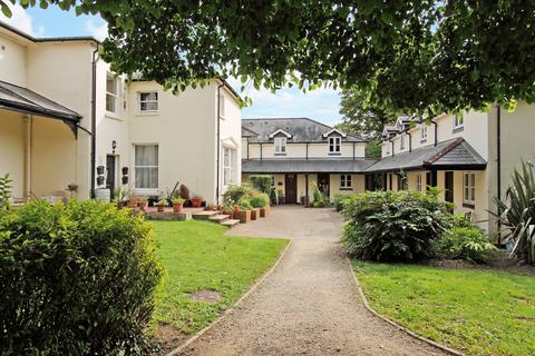 1 bedroom flat for sale - Lodge Drive, Weyhill, SP11