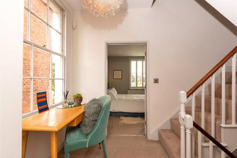 9 Barbourne Terrace, Worcester, WR1 3JS