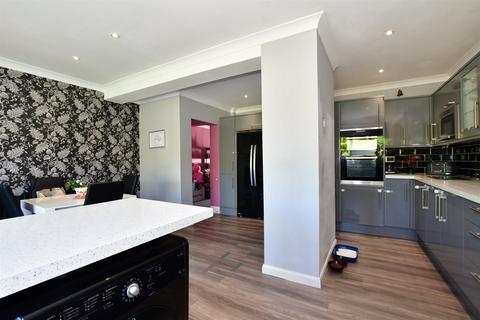 50 Cowper Close, Welling, DA16 2JT