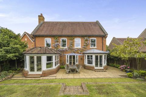 7 Hazel Grove, Kingwood, Henley-on-thames, RG9 5NH
