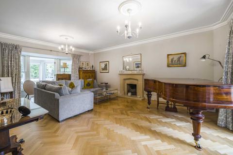 7 Hazel Grove, Kingwood, Henley-on-thames, RG9 5NH