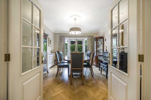 7 Hazel Grove, Kingwood, Henley-on-thames, RG9 5NH