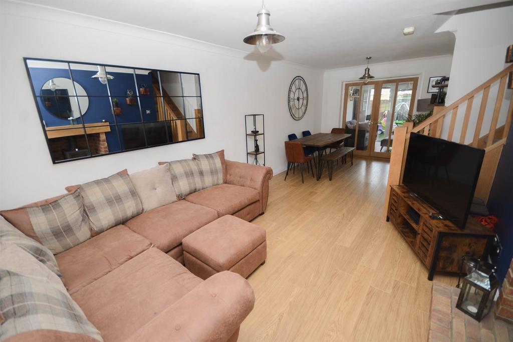 Lounge/ dining room