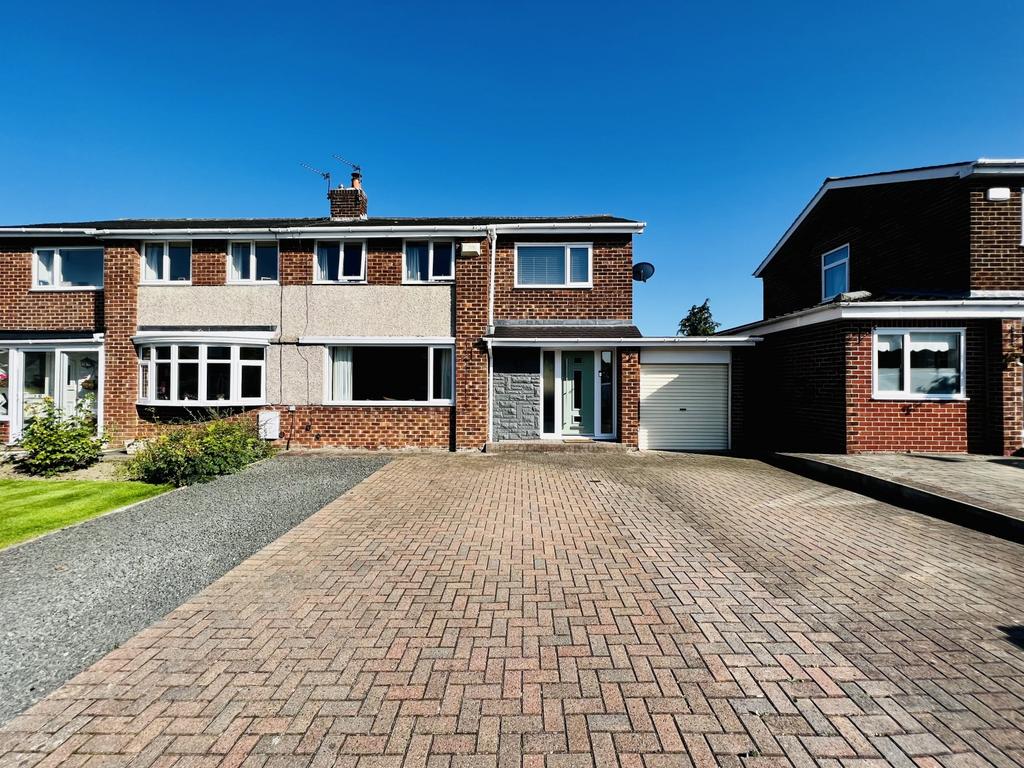 Moor Crescent, Durham, County Durham... 3 bed semidetached house for
