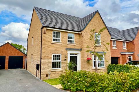 10 Castle Grove, Wetherby, LS22 7UB