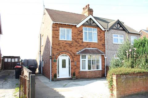 3 bedroom semi-detached house for sale, Alfreton Road, Sutton-in-ashfield, Nottinghamshire. NG17 1JN