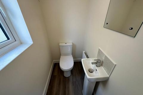 2 bedroom semi-detached house to rent - Westminster Drive, Clayton, Bradford, BD14