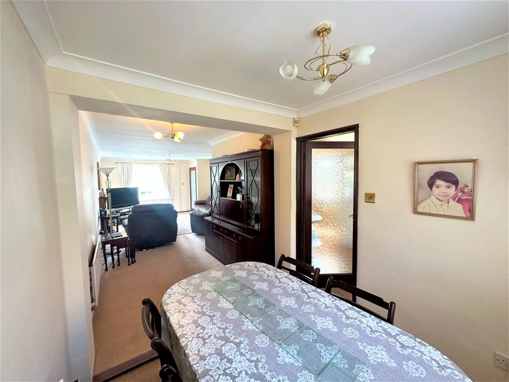 Winchester Road, Grantham, NG31 3 bed detached house for sale £265,000