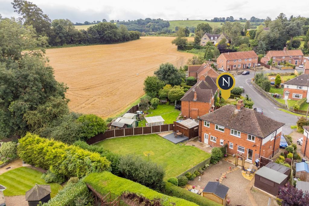 Brookside, Collingham, Wetherby 3 bed semidetached house for sale £