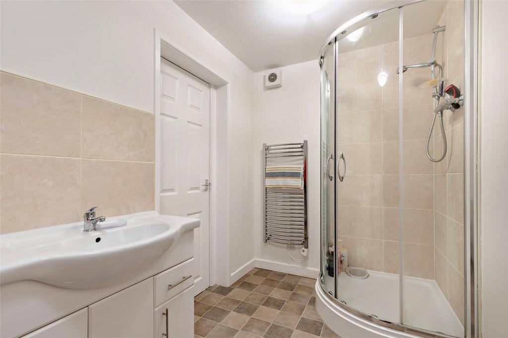 Annexe Shower Room